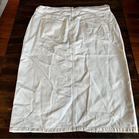 Abercrombie & Fitch High Rise Denim Skirt White Women’s Size 34 NWT - Picture 4 of 5